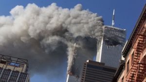 Anschlag von 19 al-Kaida-Terroristen am 11. September 2001 auf das World-Trade-Center in New York. 2977 Menschen starben alleine in den beiden Türmen. Foto: AP/Richard Drew