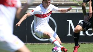 Mittelfeldspieler Luca Mack: Der 20-Jährige ist ein Kandidat aus dem Profikader für das Regionalligateam des VfB Stuttgart II. Foto: Baumann