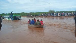 Die Regenzeit in Kenia wird in diesem Jahr durch das Wetterphänomen El Niño verstärkt. Die Folge sind Überschwemmungen (Archivbild). Foto: Uncredited/AP/dpa