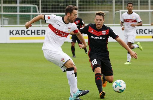 Christian Gentner vom VfB Stuttgart beim Test gegen den FC Ingolstadt. Foto: Pressefoto Baumann