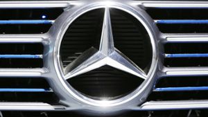 Rückrufaktion und Software-Update: Daimler holen die Abgas-Nachprüfungen des Kraftfahrt-Bundesamts ein. Foto: AP
