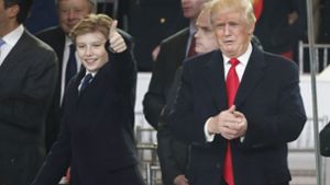 Barron Trump und sein Vater Donald Trump Foto: AP
