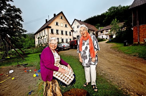 Als Gast ist sie gekommen, eine Freundin ist sie geworden: Hilde Braun (rechts) mit Anneliese Grözinger, der Seniorchefin des Strudelhofs Foto: Ines Rudel