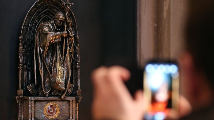 Papst-Reliquie gestohlen