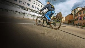 Radfahrer erwarten wie hier in der Esslinger Entengrabenstraße bessere Möglichkeiten im Verkehr. Foto: Roberto Bulgrin