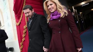 Frisch verheiratet und schwanger: Sängerin Kelly Clarkson und ihr Mann Brandon Blackstock. Foto: dpa