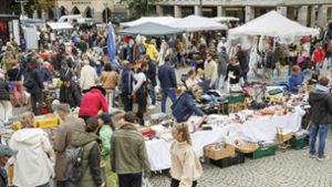 Der Herbstflohmarkt zieht Sammler an. Foto: Lichtgut/Julian Rettig