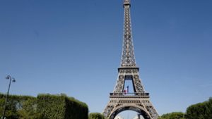 Der Eiffelturm in Paris ist eine beliebte Sehenswürdigkeit. (Archivbild) Foto: dpa/Michel Spingler