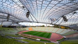 Monument aus einer vergangenen Fußball-Ära: das Olympiastadion in München Foto: dpa/Sven Hoppe
