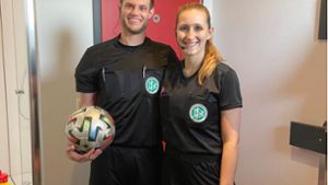 Jessica und Manuel Bergmann sind  schon auch mal als Gespann auf den Fußballplätzen in Württemberg  im Einsatz. Foto: red/red