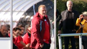 Haris Krak steht am Sonntag im Heimspiel gegen den TV Ilshofen erstmals wieder an der Seitenlinie der Oeffinger Fußballer. Foto: Eva Herschmann