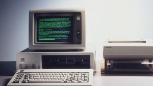 Mit speziell ausgestatteten Computern dürfen Häftlinge künftig eine Jobbörse im Internet nutzen Foto: EFE/IBM