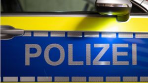 Stuttgart-Feuerbach: Jugendliche sollen 44-Jährigen ausgeraubt haben  – Zeugen gesucht