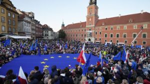 Hunderttausende Polen demonstrieren für die EU und gegen ihre eigene Regierung. Die demontiert seit Jahren den Rechtsstaat im eigenen Land. Foto: dpa/Czarek Sokolowski