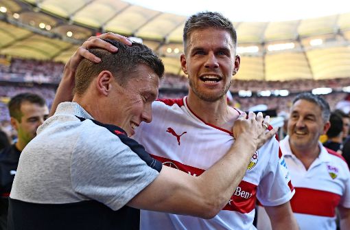 Erfolgsduo: Trainer Hannes Wolf und Stürmerstar Simon Terodde sind Garanten des VfB-Erfolgs. Foto: Bongarts