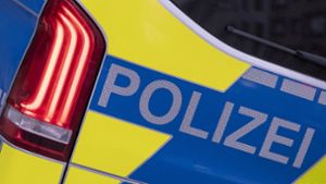 Diebstahl in Stuttgart-Zuffenhausen: Unbekannte stehlen E-Scooter - Zeugen gesucht