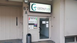 Die Tür zum Coconut Gym an der Olgastraße bleibt bis auf Weiteres verschlossen. Das Studio ist seit Mitte August in einem Insolvenzverfahren. Foto: Cedric Rehman