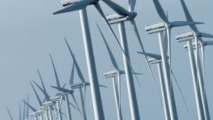 Wissenschaftler des KIT haben sich mit dem Verzicht auf den Ausbau von Windenergie beschäftigt (Symbolbild). Foto: dpa/Christian Charisius