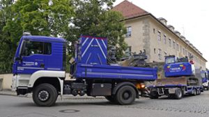 Fahrzeuge des Technischen Hilfswerkes starten von Rosenheim nach Slowenien. Foto: dpa/Uwe Lein