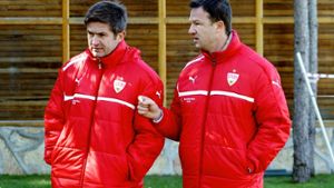 Ralf Becker, damals Chefscout beim VfB Stuttgart, (links) muss nun als Kieler Sportchef einen neuen Trainer finden. Foto: Pressefoto Baumann