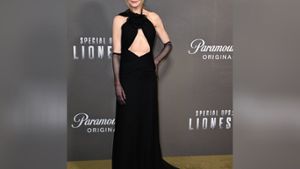 Nicole Kidman im gewagten Abendkleid auf dem roten Teppich