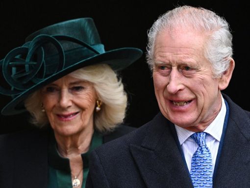 Stets an seiner Seite: Königin Camilla und König Charles III. am Ostersonntag. Foto: ddp images
