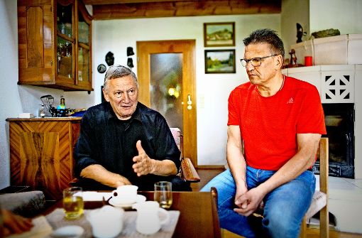Helmut Kapp (links) weiß, wie viel  Arbeit auf einen ehrenamtlichen Ortsvorsteher zukommt, Rainer Kneile noch nicht. Foto: Horst Rudel