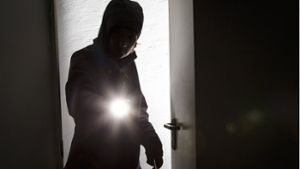 Einbrüche im Kreis Esslingen: Einbrecher erbeuten Bargeld und richten Schaden an