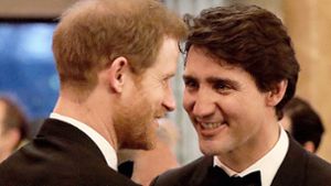 Prinz Harry und Kanadas Premierminister Justin Trudeau begrüßen sich herzlich  bei einem Treffen 2018. Foto: dpa/Matt Dunham