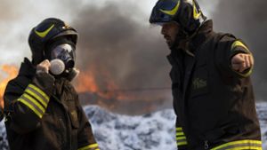 Die italienische Feuerwehr gab an, die Brandherde unter Kontrolle zu haben (Archivbild/Symbolbild). Foto: Imago/ZUMA Press/Massimo Percossi