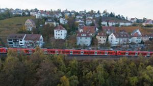 Aussichtsreiche Streckenführung: Die Panoramabahn, hier im Stuttgarter Norden, soll nach dem Bau von Stuttgart 21 für den Nahverkehr genutzt werden, aber möglichst den Anschluss an den Hauptbahnhof behalten. Foto: dpa