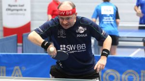 Hartmut Freund nimmt regelmäßig an internationalen Tischtennisturnieren für geistig behinderte Sportler teil. Foto: Albert Krier