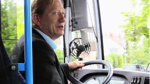 Jürgen Deiß möchte mehr sein als der Busfahrer. Das ist ihm gelungen. Foto: Sägesser