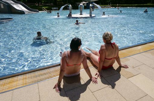 Bisher verloren sich 100 Besucher im weitläufigen Sindelfinger Bad – weit weniger als erlaubt. Foto: factum/Simon Granville