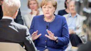 Bundeskanzlerin Angela Merkel (CDU) am Montag in Berlin bei der Aufzeichnung der Sendung „Forum Politik“ des Fernsehsenders Phönix. Foto: dpa
