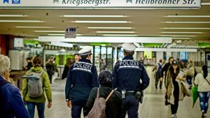 Das Sicherheitskonzept für den Bereich des Hauptbahnhofes und der Klett-Passage wird die Polizei  beibehalten. Foto: Lichtgut/Max Kovalenko