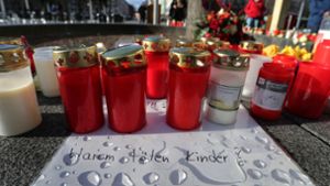 Am Abend des 6. Dezember 2019 war ein Familienvater bei einem Streit zwischen zwei Männern und den insgesamt sieben Jugendlichen am Königsplatz ums Leben gekommen. Foto: dpa/Karl-Josef Hildenbrand