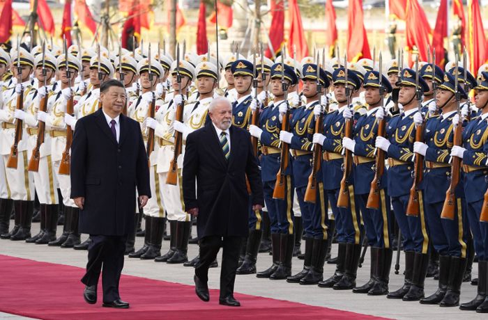 Brasilianischer Präsident in Peking: Lula  in China:  Unterstützung der Ukraine beenden