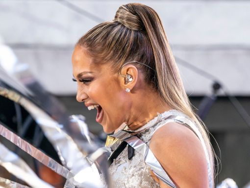 Jennifer Lopez bei einem Auftritt. Foto: lev radin/Shutterstock