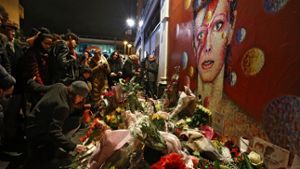 In David Bowies Geburtsort Brixton legten unzählige Fans Blumen nieder. Foto: Getty Images Europe