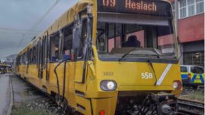 An der Stadtbahn hinterlässt der Unfall sichtbare Spuren. Sechs Fahrgäste werden verletzt. Foto: 7aktuell.de/Max Kurrer