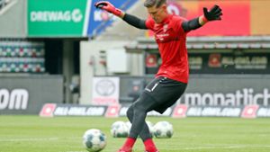 Gregor Kobel – trägt er auch in der kommenden Saison das Trikot des VfB Stuttgart? Foto: Baumann