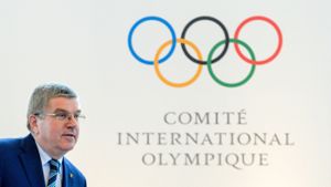 IOC-Chef Thomas Bach lässt Hintertür für russische Athleten offen Foto: AFP