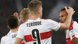 Simon Terodde und Julian Green (rechts) schießen den VfB zum Sieg gegen Fortuna Düsseldorf. Foto: Pressefoto Baumann
