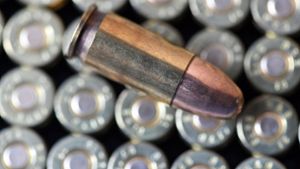 Munition mit dem Kaliber 9 mm – Die EU will zukünftig jährlich eine Million Schuss Munition produzieren. (Archivbild) Foto: dpa/Federico Gambarini