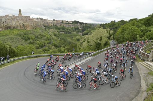 Tolle Bilder aus Italien: der Giro ist auch landschaftlich ein echter Klassiker. Foto: dpa