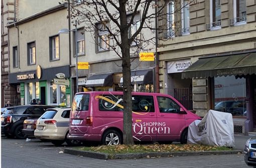Der Shopping-Queen-Van erstrahlt pink. Foto: Redaktion