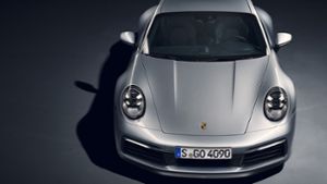 Die neuen 911er-Modelle, Carrera S und Carrera 4S, sind ab sofort bestellbar. Sie kosten ab 120 125 Euro beziehungsweise ab 127 979 Euro. Foto: Porsche