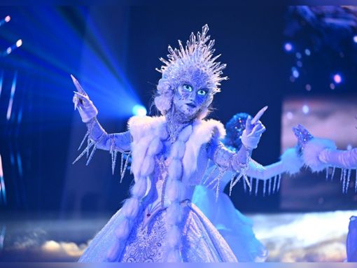 Die Eisprinzessin konnte mit ihrer Performance bei The Masked Singer überzeugen. Unter dem Kostüm verbarg sich eine bekannte Rocksängerin. Foto: ProSieben/Willi Weber