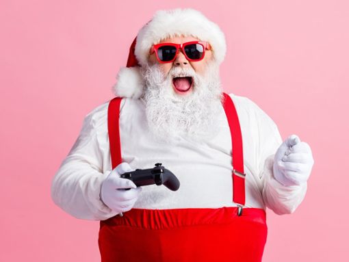 Was der Weihnachtsmann wohl in diesem Jahr bringt? Foto: Roman Samborskyi/Shutterstock.com